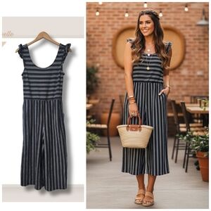 🌿My Michelle Womens Large Romper Black White Stripe Sleeveless Capri Length